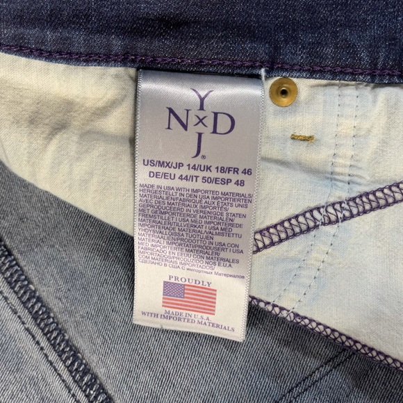 NYDJ Marilyn Crop Bezel Lift X Tuck Dark Wash Jeans - Picture 7 of 9